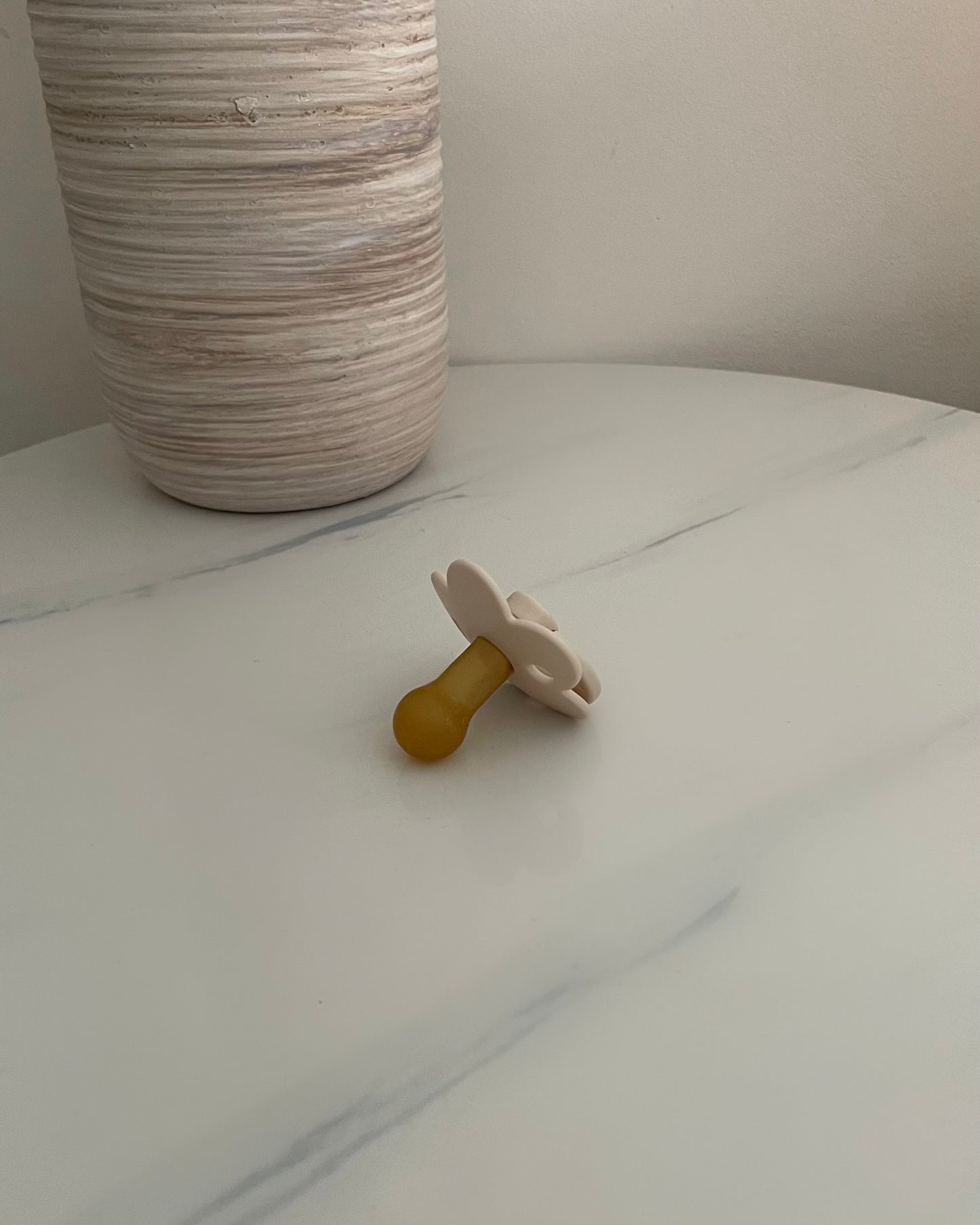 Tétine fleur