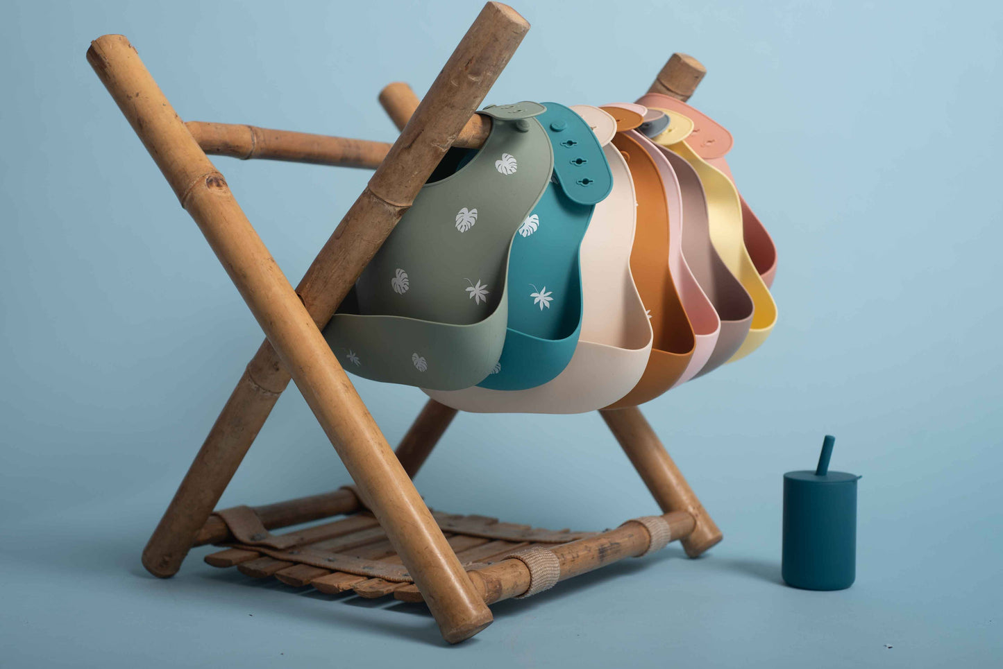 Bavoir en silicone Shayan - Cerise (Taupe)