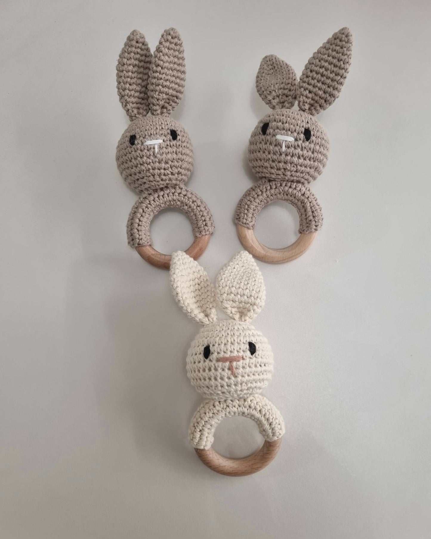 Hochets en bois petit