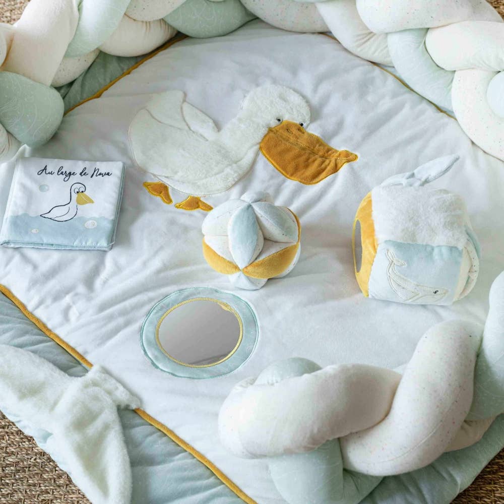 Livre tissu bébé