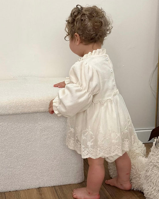 Robe Ava